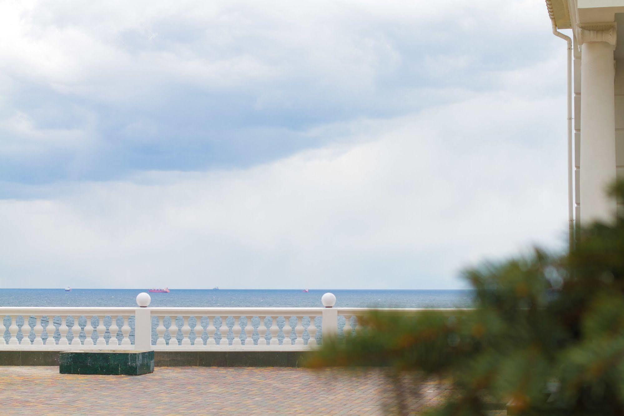 Kadorr Hotel Resort & Spa Odesa Exterior foto